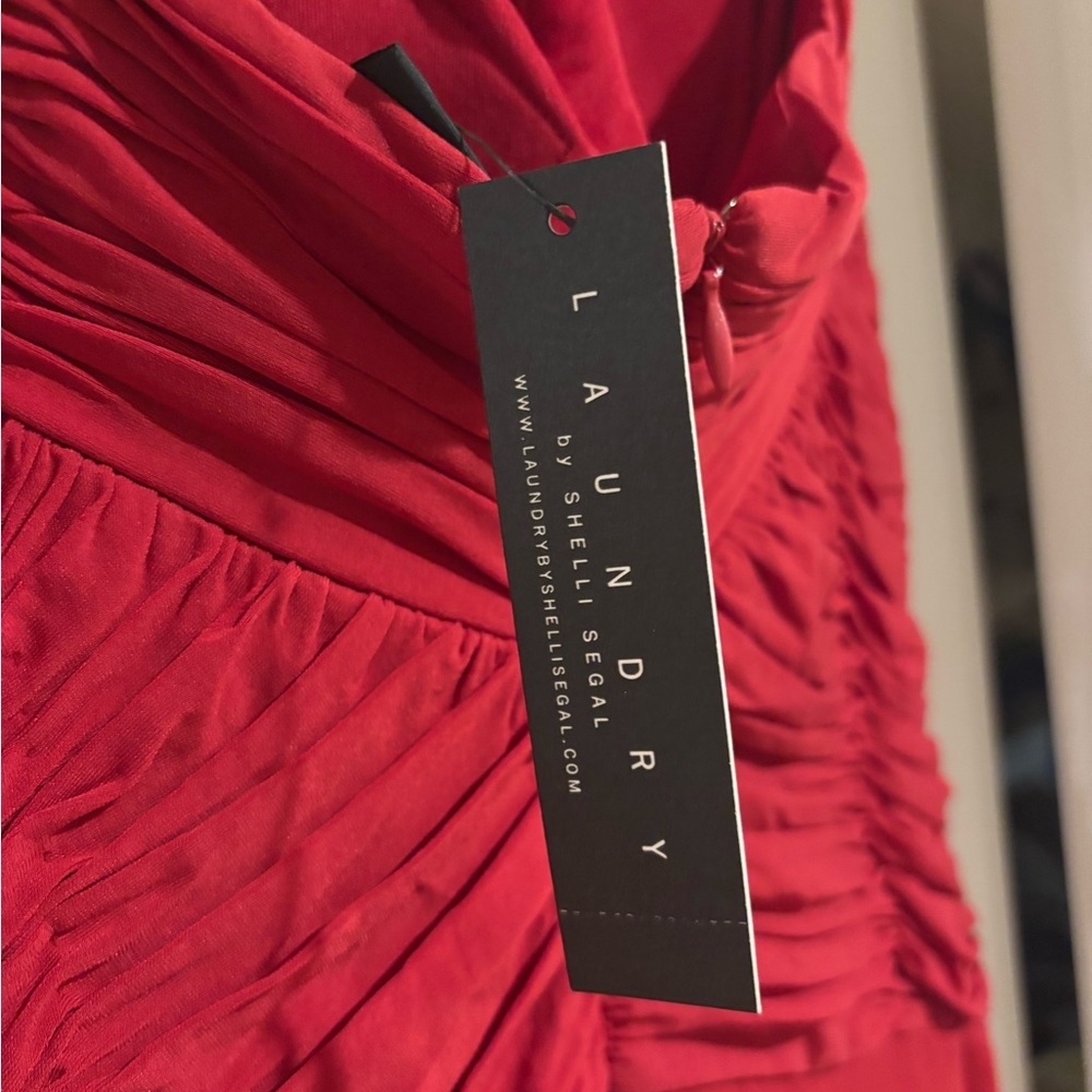 Elegant Red Evening Gown- Laundry by Shelli Segal - NWT - Picture 6 of 6